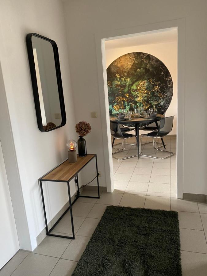Bostel 1 - Modernes Dachgeschoss-Studio In Duisburg Meiderich, 4,7 Km Hbf, U-Bahn 250M, Flughafen Duesseldorf 28 Km, Landschaftspark 2,9 Km, 5 Gehminuten Von Herzklinik Entfernt Ngoại thất bức ảnh